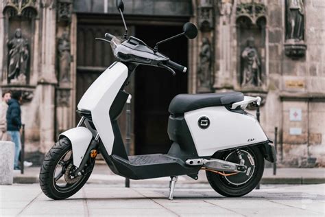 Super Soco CU X Test Our Full Review Electric Scooter GEARRICE