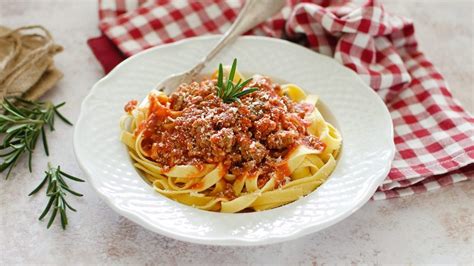 Tagliatelle al ragù di agnello la ricetta del primo perfetto per il