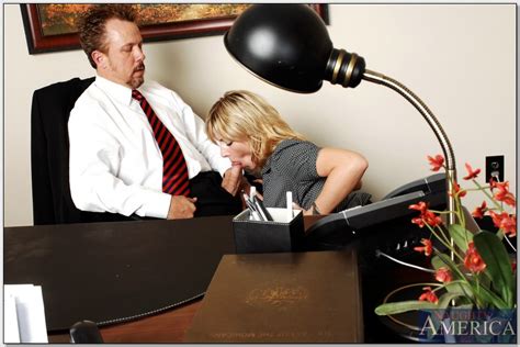 Busty Secretary Velicity Von Gets Her Moist Snatch Fucked In The Office Porn Pictures XXX