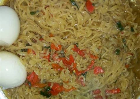 Indomie Noodles With Eggs Recipe By Heedayahs Kitchen Cookpad