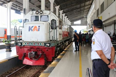 KAI Tambah Kereta Lebaran Rute Gambir Yogyakarta PP Beroperasi 6 16 April