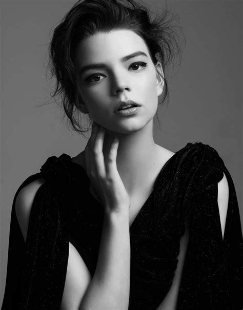 Download Anya Taylor-joy Background | Wallpapers.com