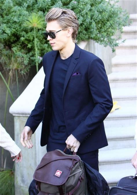 Austin Butler Various Posing Pics Naked Male Celebrities