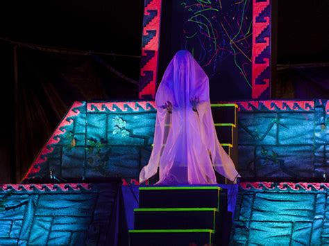 La Llorona Ya Inici Temporada En Los Canales De Xochimilco