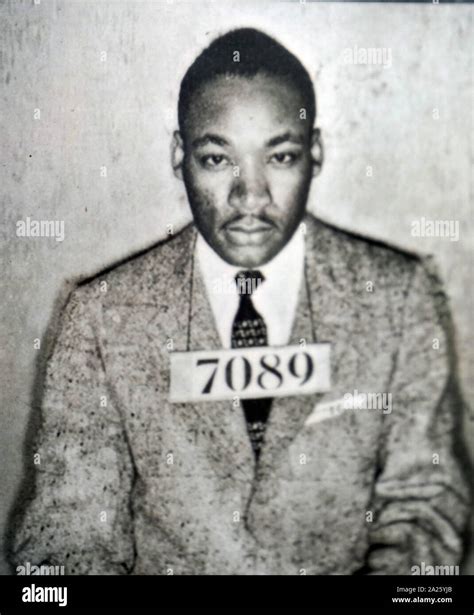 Martin luther king king shot to death hi-res stock photography and ...