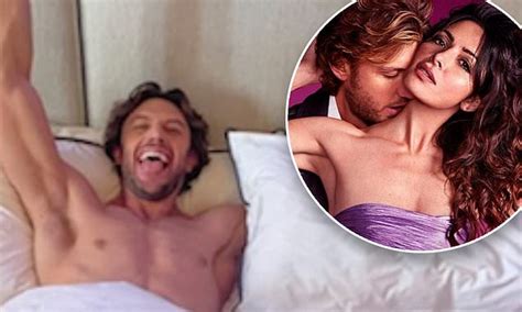 Sex Life S Adam Demos Shares A Steamy Naked Bedroom Selfie Ahead Of