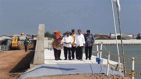 Jokowi Tinjau Proyek Tanggul Laut Di Tambaklorok Semarang Progres