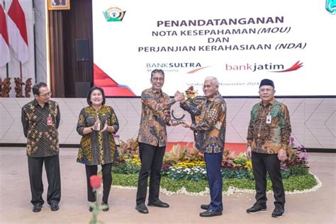 Bank Jatim Dan Bank Sultra Teken Mou Pembentukan Kelompok Usaha Bank Kub