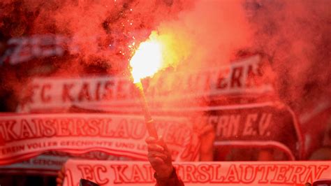 Euro Geldstrafe F R Den Fc Kaiserslautern Dfb Deutscher