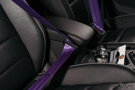 Volkswagen Tiguan. Заменили и установили фиолетовые ремни безопасности ...