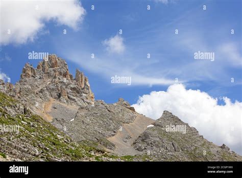 Formaciones Rocosas Y Paisaje De Montaña En El Latemar Obereggen