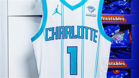 Nba Gli Charlotte Hornets Avranno Il Logo Dello Youtuber Mrbeast Sulla