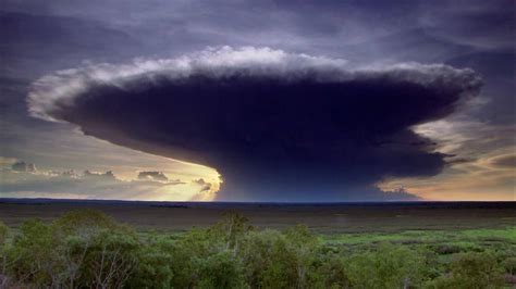 20 Stunning Photos Of Earths Dramatic Weather