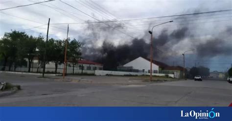 Vandalismo incendio intencional en la Escuela Primaria Nº 52 de Pico