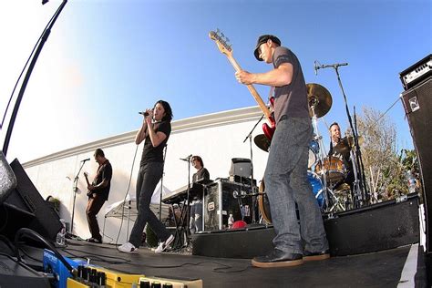 Kembalinya Band Rock 90 An Dishwalla Dengan Mini Album Bertajuk
