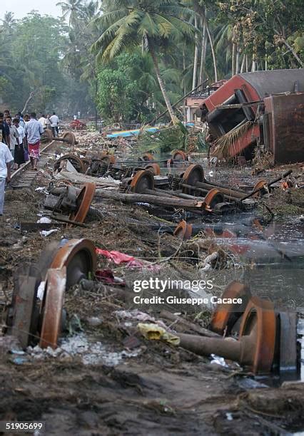 sri lanka tsunami train disaster stock  high res