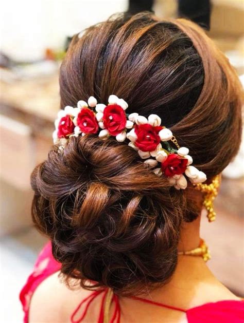 Floral Fiesta Types Of Flowers For Your Bridal Hairstyle Bridal