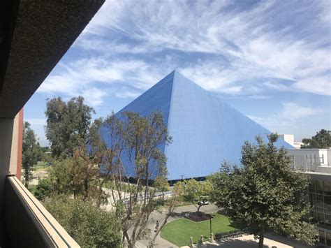 The Pyramid was looking great today! : CSULB