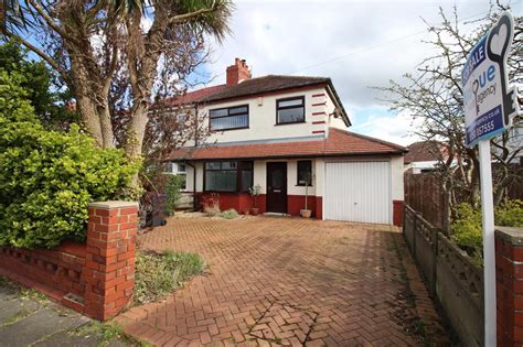 North Drive Thornton Cleveleys Fy5 3 Bed Semi Detached House £167500