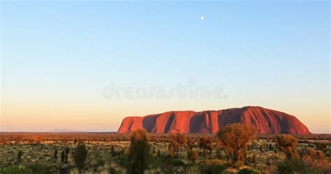 Sunset Over Uluru Ayers Rock Editorial Stock Photo Image Of Sunrise