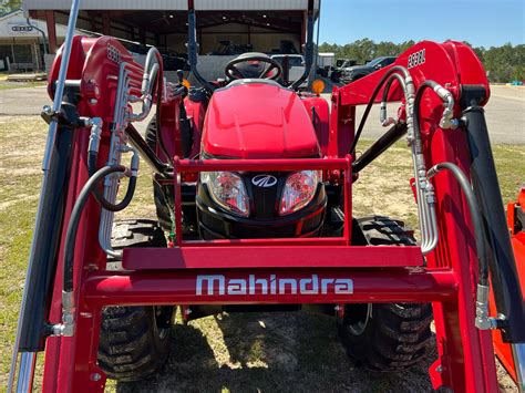 New 2024 Mahindra 2638 HST Tractors In Saucier MS MAHT13271 Red