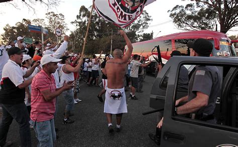 Protesto Da Torcida Do S O Paulo Esporte Fotografia