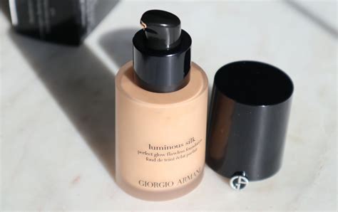 Total 76 Imagen Armani Luminous Swatches Abzlocal Mx