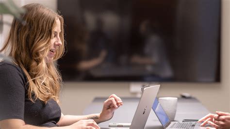 Vad gör en Content Manager? - Relativt.se