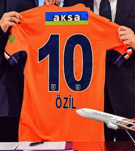 Camisa Titular Stanbul Ba Ak Ehir