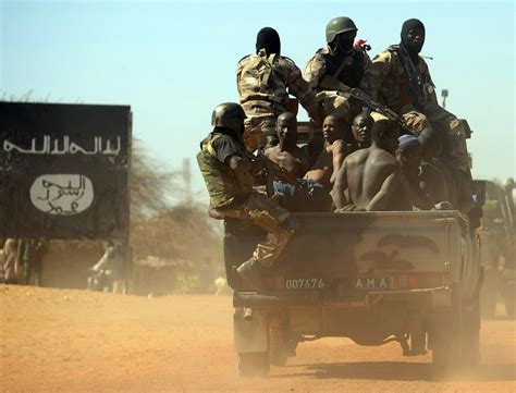 Mali Vers une guerre de harcèlement Premier attentat suicide