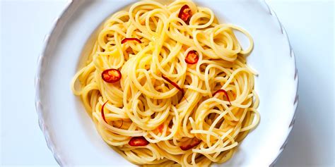 Spaghetti olio aglio e peperoncino la ricetta più amata