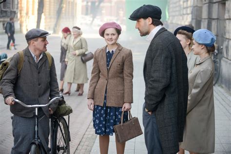 Ludzie I Bogowie Nowy Serial W Tvp O Czym Jest I Kiedy Mo Na Go Hot