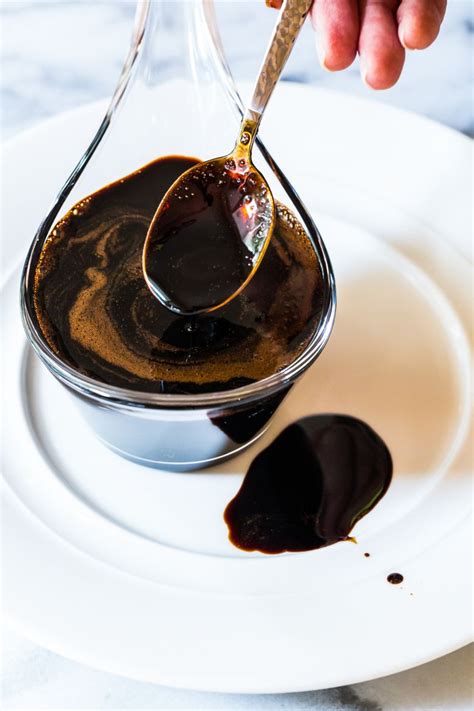 How To Make Balsamic Glaze Recipe Balsamic Glaze Balsamic Cooking