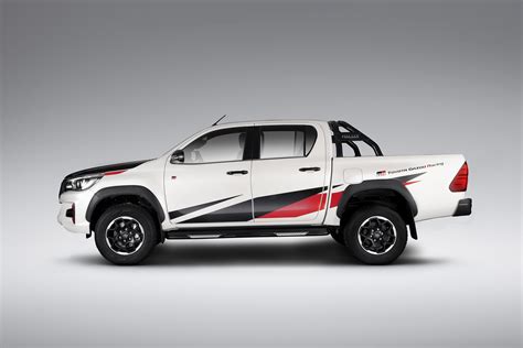 Toyota Hilux Gr Sport Buat Penampilan Di Brazil Toyota Hilux Gr Sport