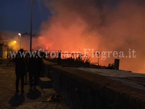 POZZUOLI Spaventoso Incendio Sulla Solfatara Cronaca Flegrea