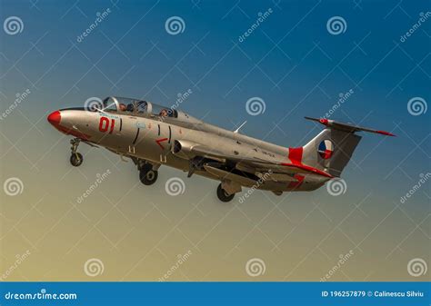 Military Jet Trainer And Light Combat Aircraft Leonardo M-346 Master ...