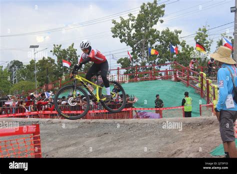 Racers From Various Countries Try Out The Track In Qualifying For The