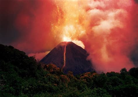 Erupci N Del Volc N M S Grande Del Mundo Depende De Terremoto Moderado