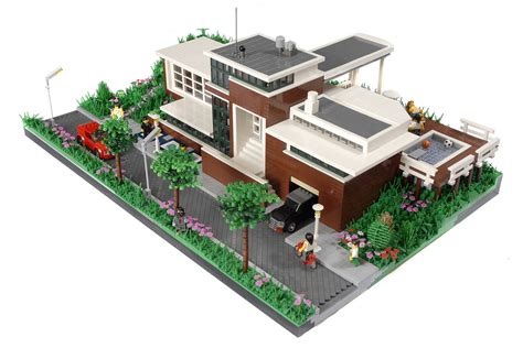 an extension to Grrr's mind...: A modernist Lego house