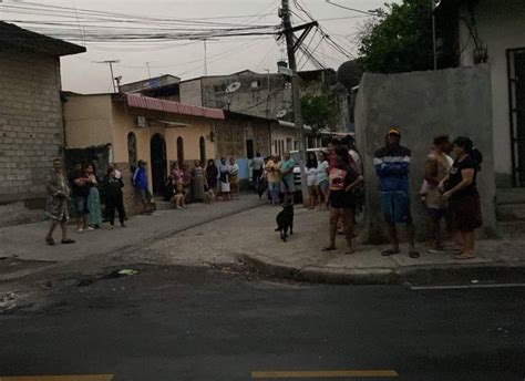 Habitantes Del Sur De Guayaquil Denuncian Continuos Apagones