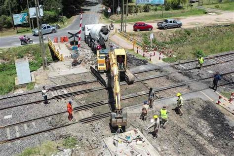 Trenes Argentinos comenzó la renovación integral del Paso a Nivel La