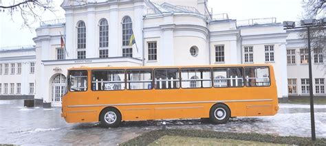 Istorinis Autobusas Ikarus Atgim Troleibus Parke Galerija Gazas Lt