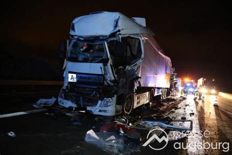 Traurige Weihnachten Ein Toter Und Mehrere Verletzte Bei Lkw Unfall