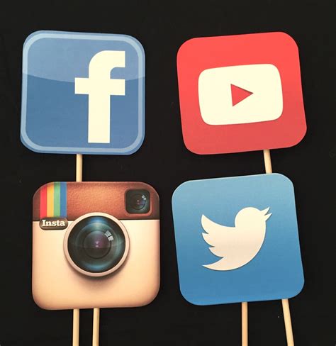 4 Social Media Photo Booth Props By Igotmadprops On Etsy