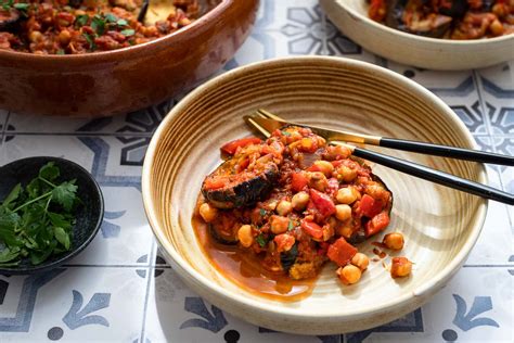 Vegan Egyptian Eggplant Moussaka Mesakaa Elle Republic