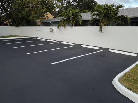 The Benefits Of Asphalt Sealcoating For Miami Parking Lots Miami Asphalt Paving And Sealcoating