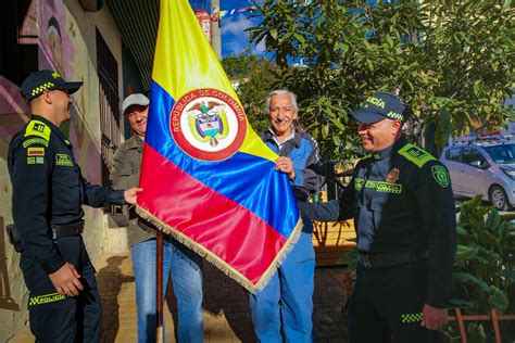 Polic A De Colombia On Twitter Orgullosamentecolombiano Este