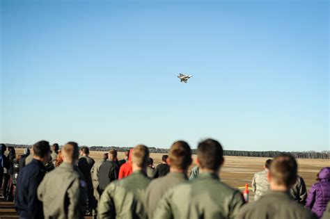 F-22 prepares for air show season at Columbus AFB > Columbus Air Force ...