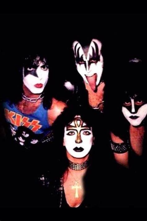 Gene Simmons Paul Stanley Eric Carr Vinnie Vincent Kiss Images Kiss