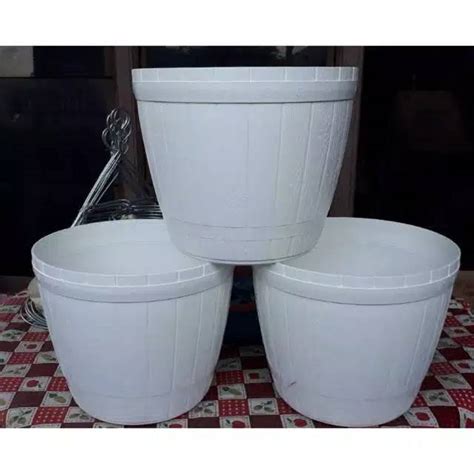 Jual Pot Gentong Putih Ukuran 22 Pot Tanaman Pot Bunga Shopee